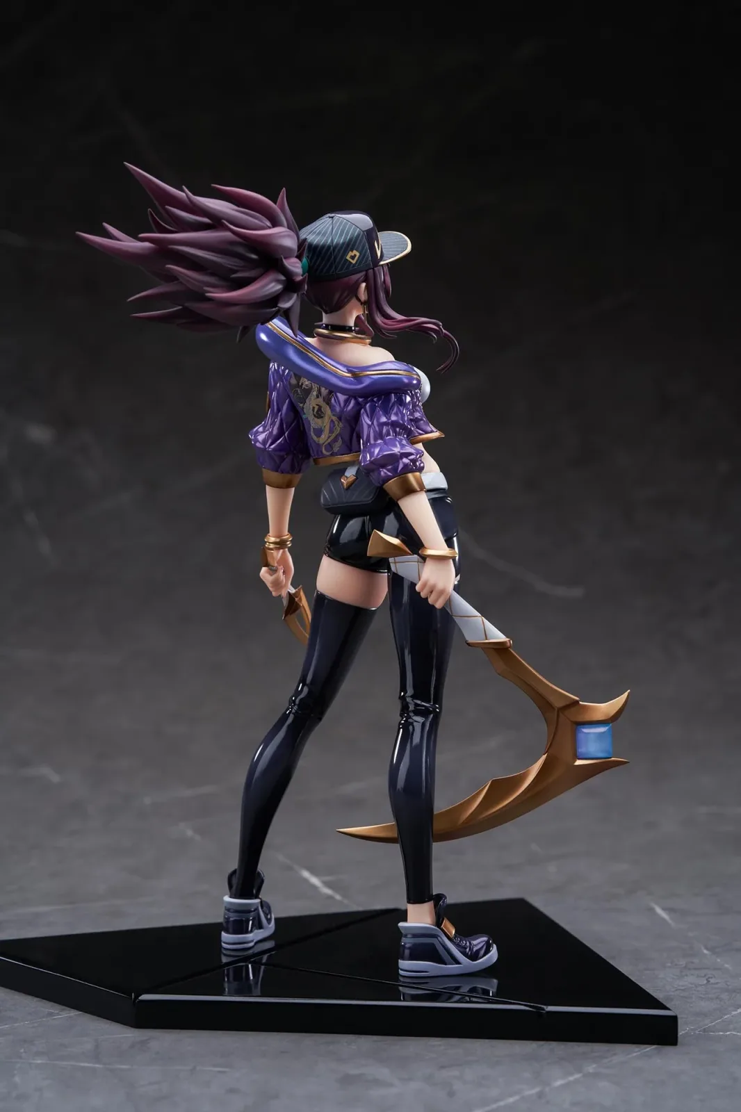 Apex Innovation League of Legends Akali 1/7 Scale K/DA Figure - Image 2